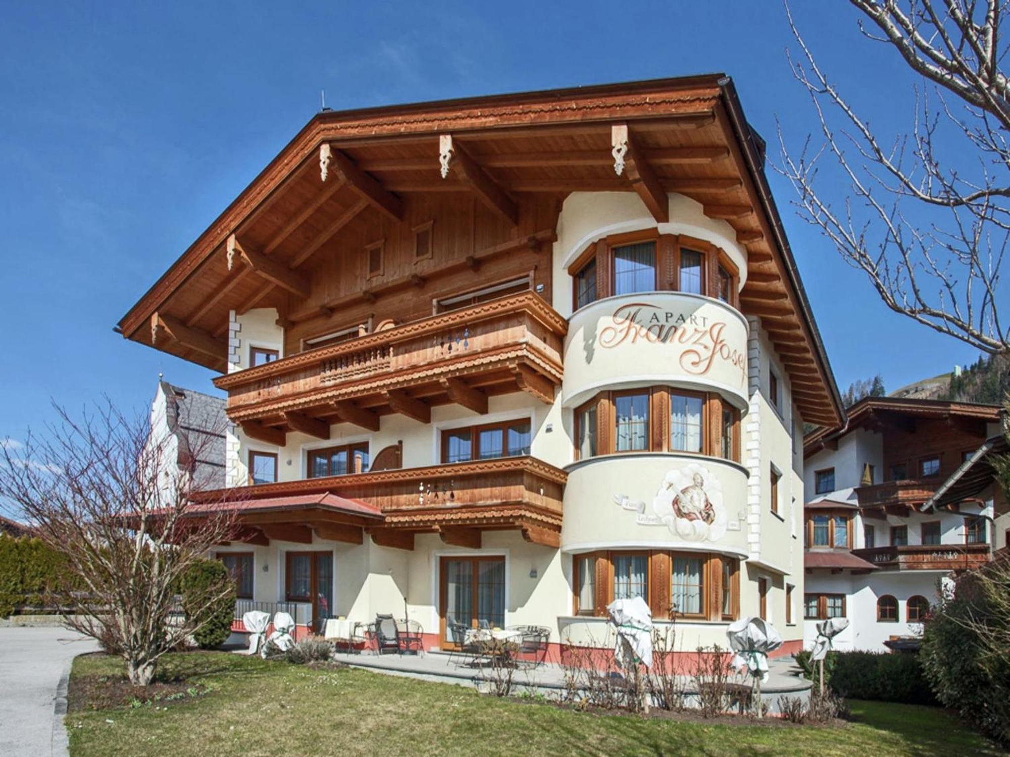 Attractive Holiday Home In Kaltenbach On The Ski Slope Stumm Kültér fotó