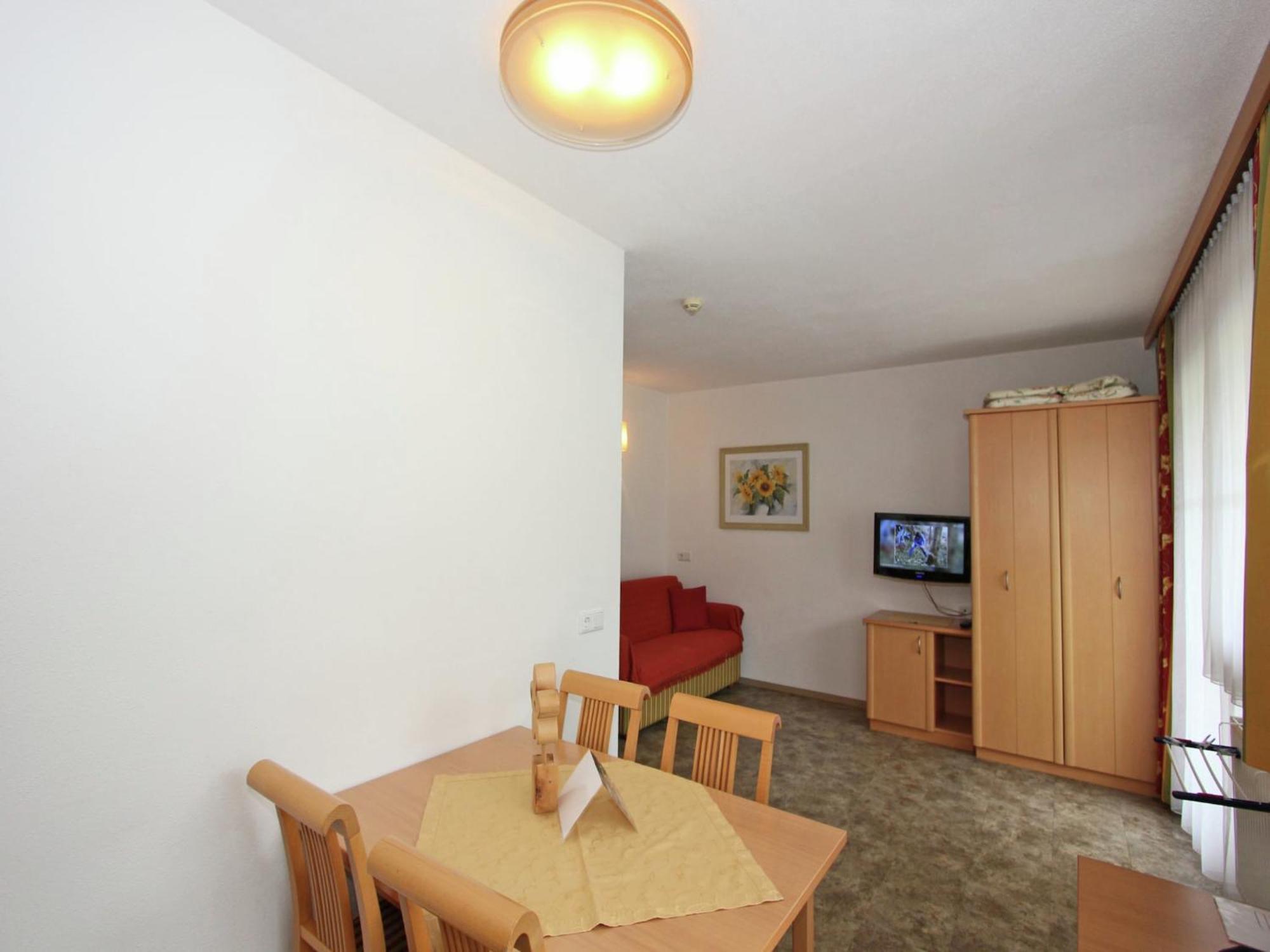 Attractive Holiday Home In Kaltenbach On The Ski Slope Stumm Kültér fotó
