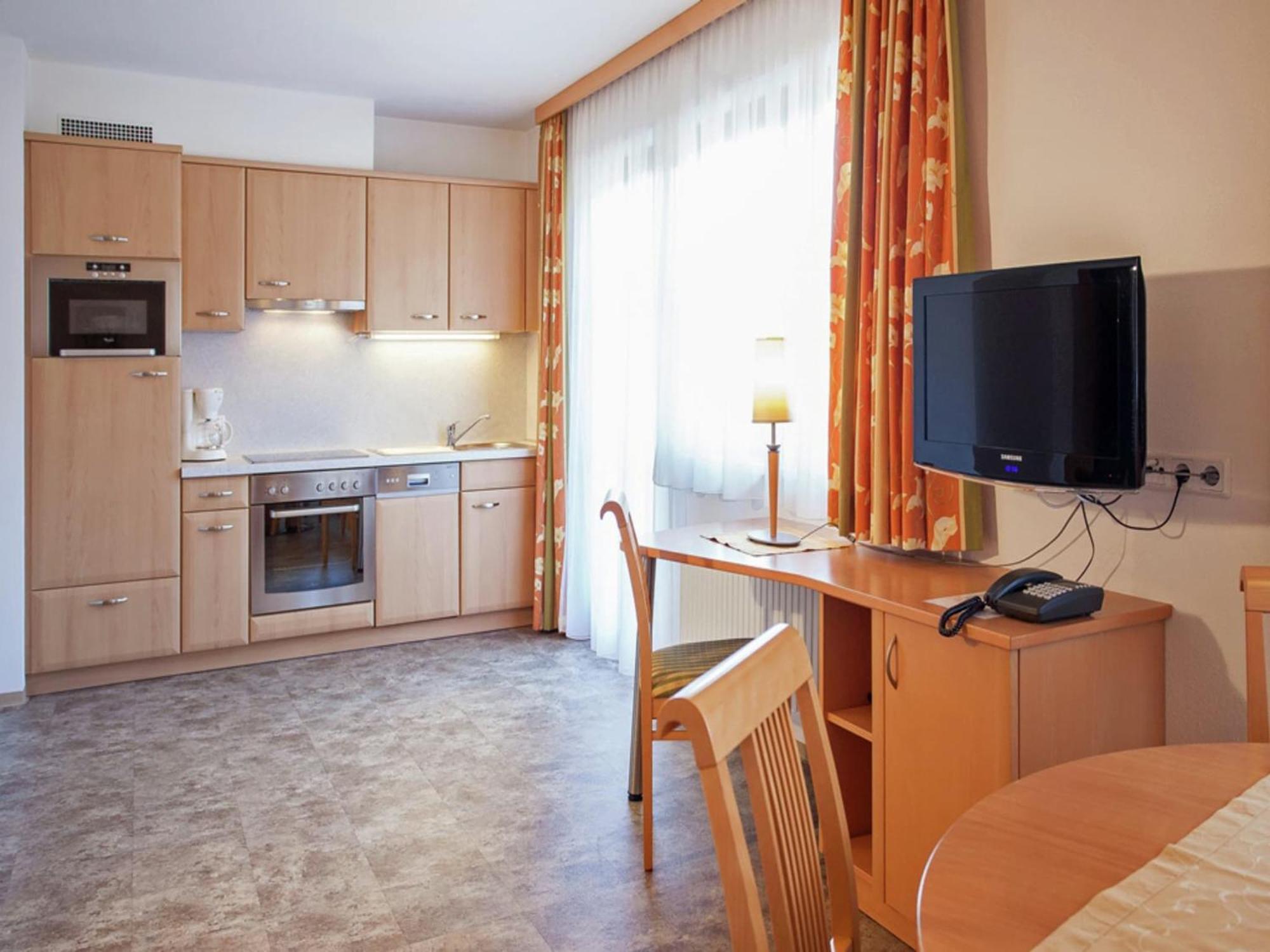 Attractive Holiday Home In Kaltenbach On The Ski Slope Stumm Kültér fotó