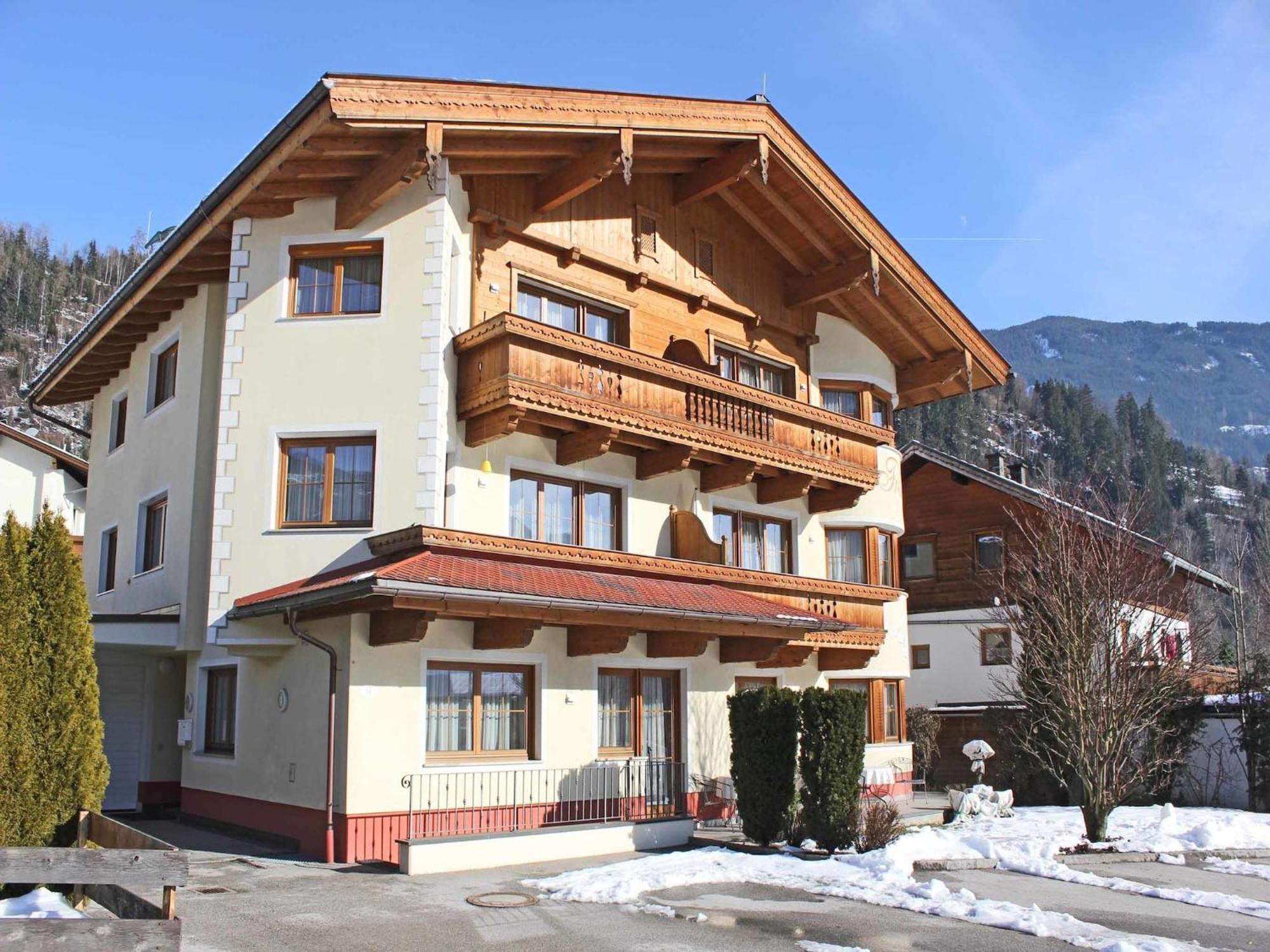 Attractive Holiday Home In Kaltenbach On The Ski Slope Stumm Kültér fotó